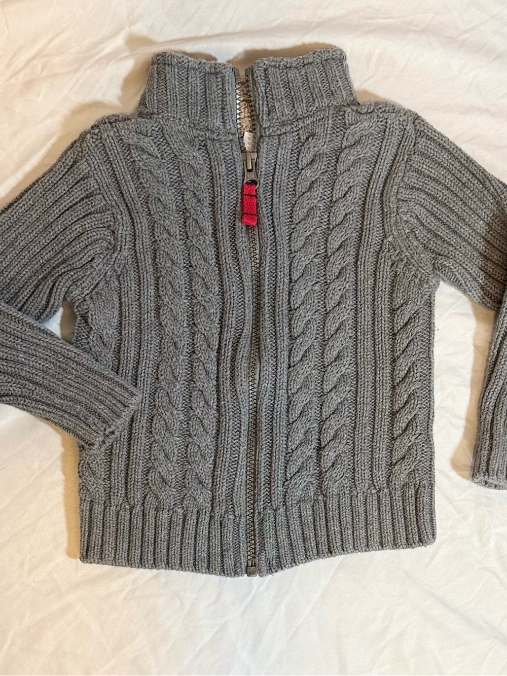Carter's Gray Cable-Knit Zip Cardigan with Red Zipper Pull Size 4T (TT3)